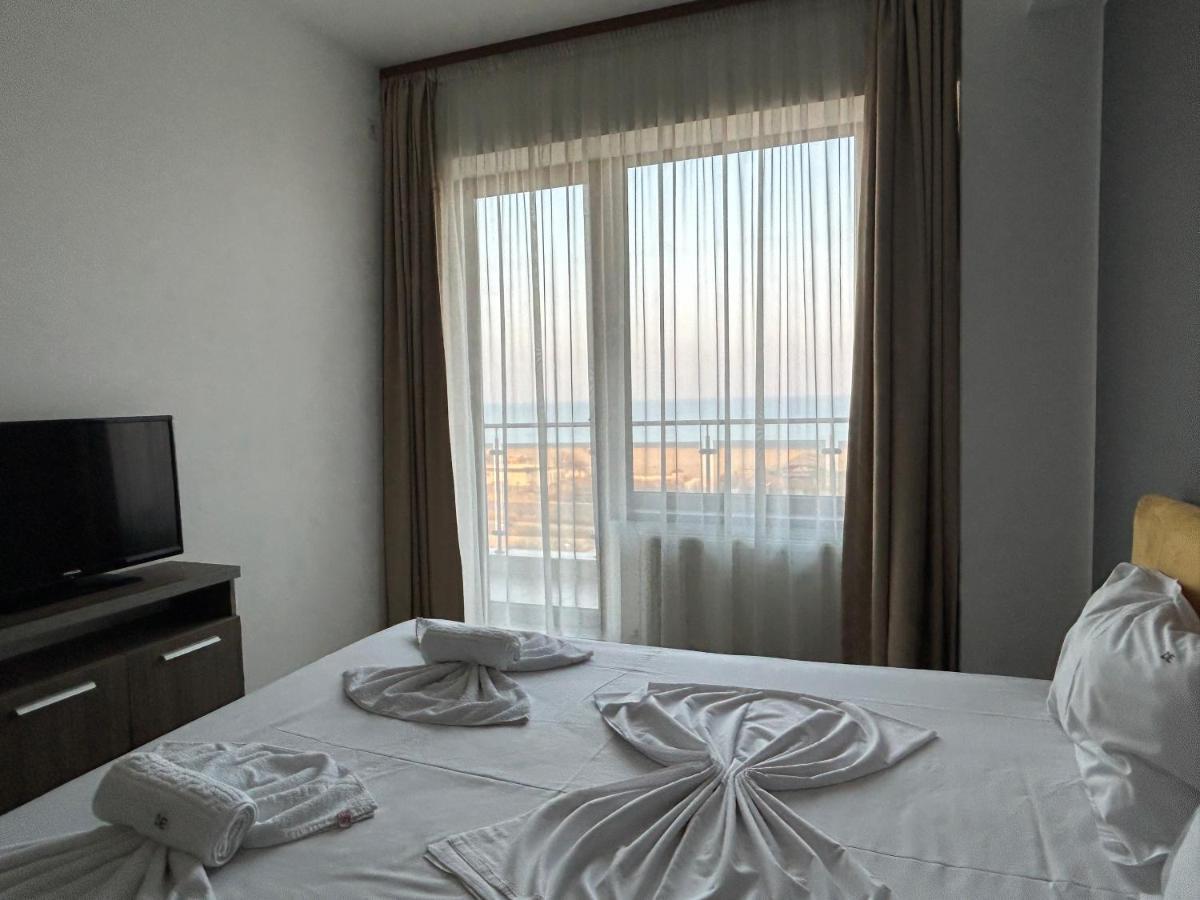 Catalina Summerland Apartaments Mamaia Nord Экстерьер фото