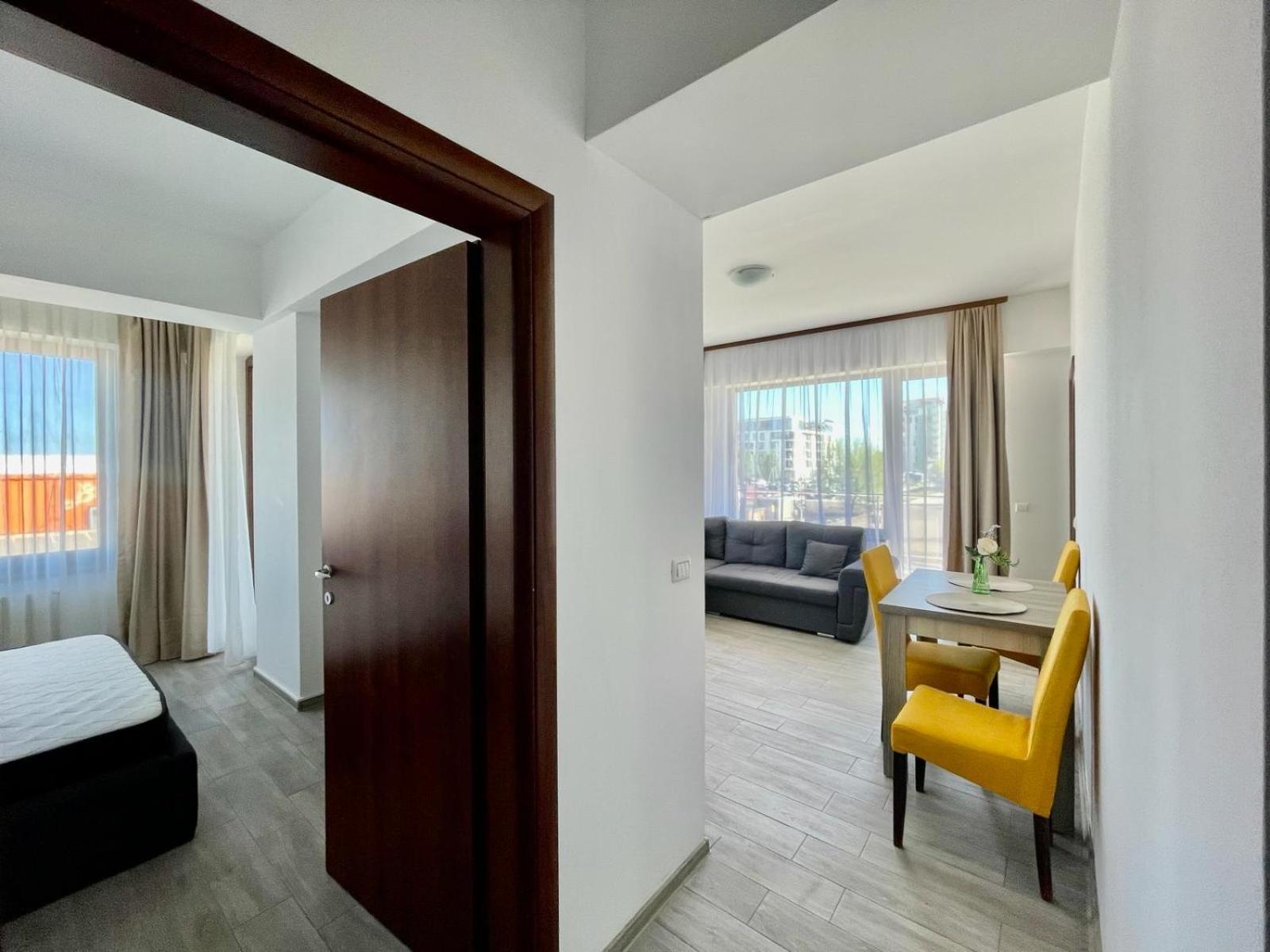 Catalina Summerland Apartaments Mamaia Nord Экстерьер фото